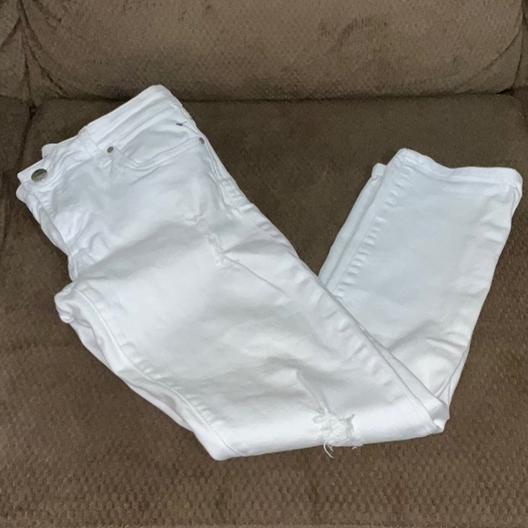 Kut from the Kloth Denim - EUC, KUT white distressed jeans, size 6